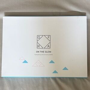 OFRA On The Glow Palette - White and Blue